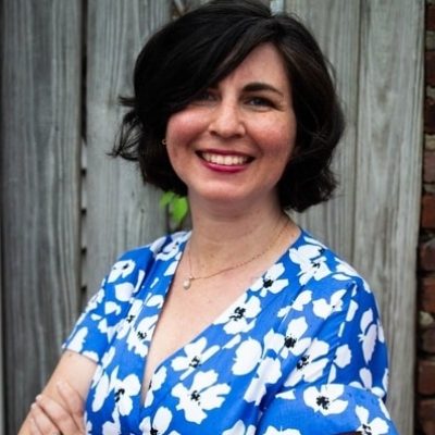 Carlyn Madden Headshot-SMALL